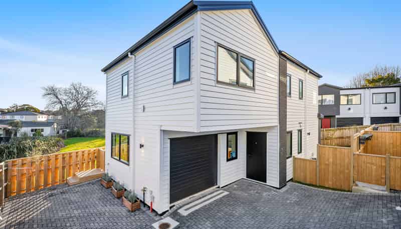 Lot 3/6 Orinda Close, Botany Downs