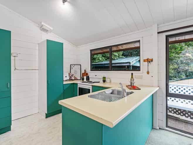 8F Nevada Drive, Merrilands