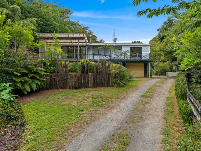 8F Nevada Drive, Merrilands