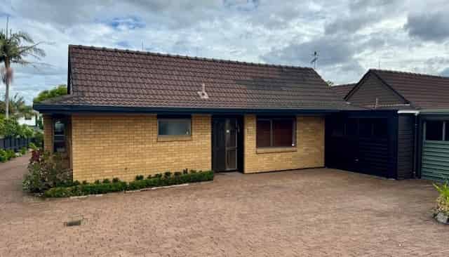 2/26 Kitchener Road, Takapuna