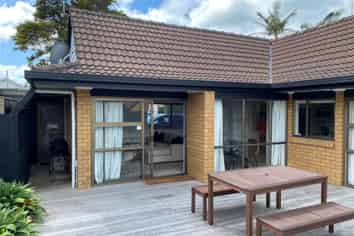 2/26 Kitchener Road, Takapuna