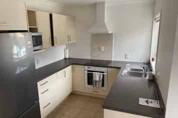 2/26 Kitchener Road, Takapuna