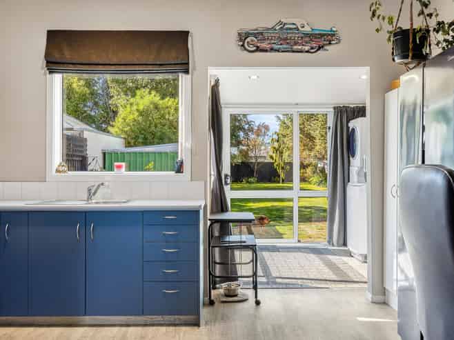 24 Grafton Street, Waltham