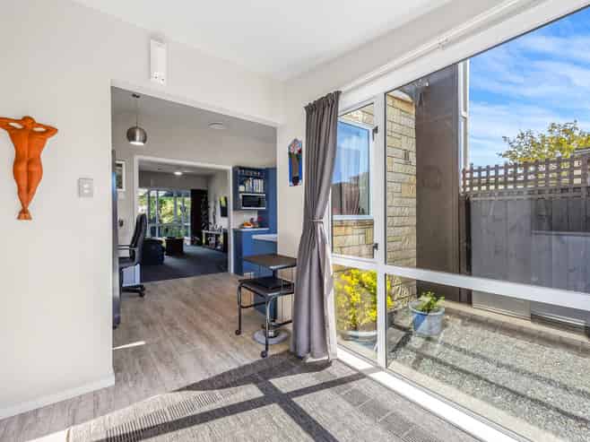 24 Grafton Street, Waltham