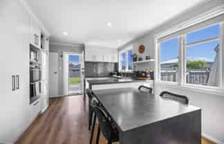 130 Guppy Road, Taradale