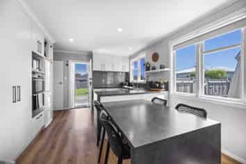 130 Guppy Road, Taradale