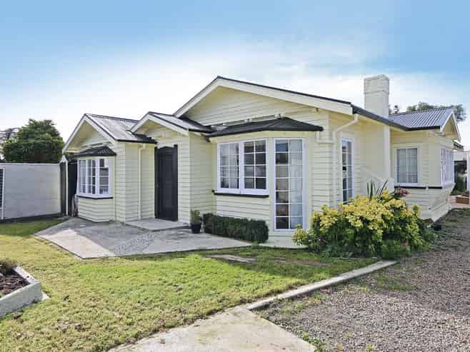 1027B Ellis Street, Mahora