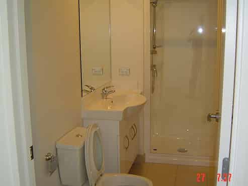 610A/176 Broadway, Newmarket