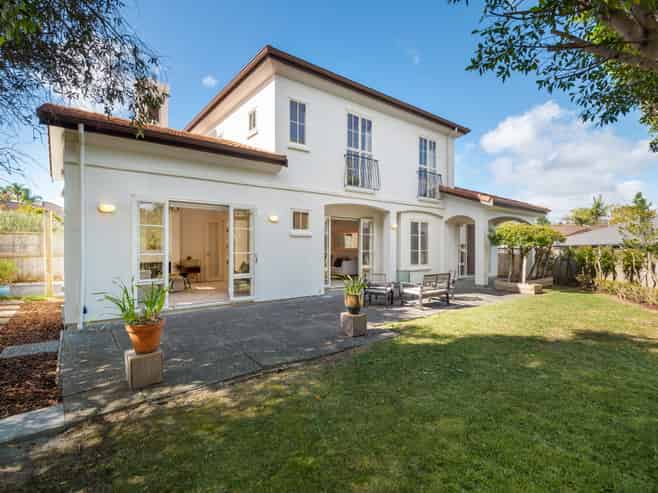 1 Scarlet Oak Drive, Schnapper Rock