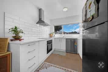 2/7 Barneys Farm Road, Clendon Park