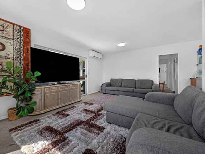 2/7 Barneys Farm Road, Clendon Park