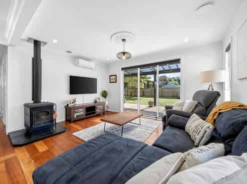 11 Kempton Street, Greytown