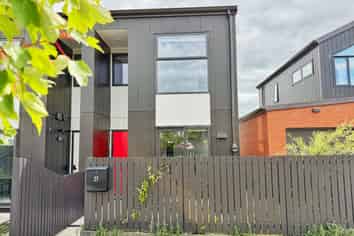 37 Te Aniwaniwa Terrace, Albany