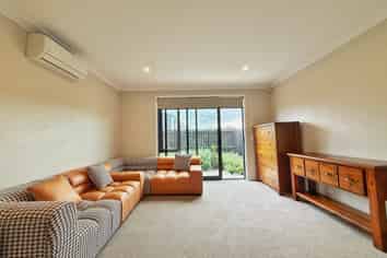 37 Te Aniwaniwa Terrace, Albany