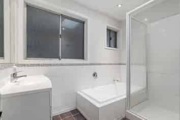 1/10 Rotoiti Avenue, Pakuranga Heights