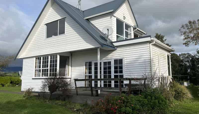 65 Albion Road, Okato