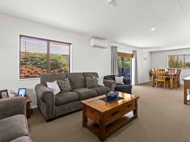 17 Gilmour Place, Taradale