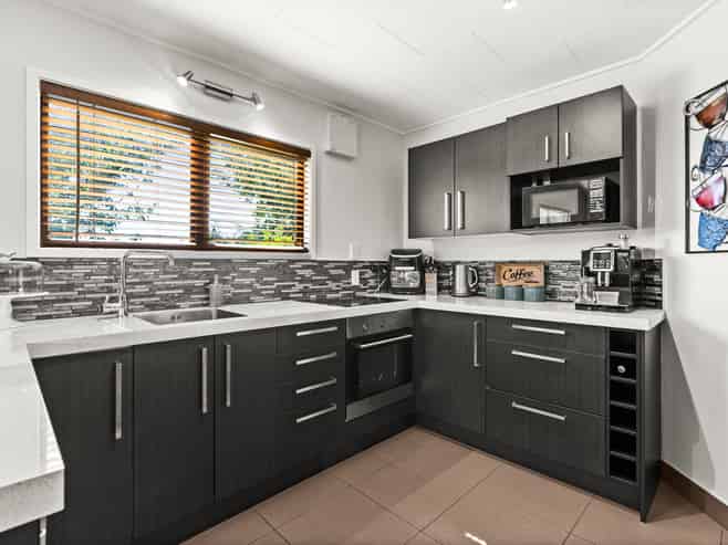 17 Gilmour Place, Taradale