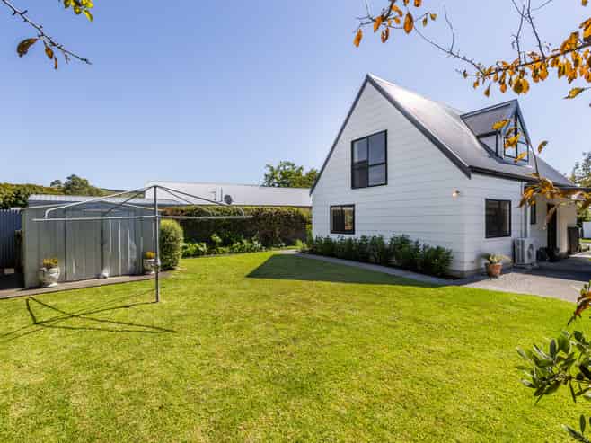 17 Gilmour Place, Taradale