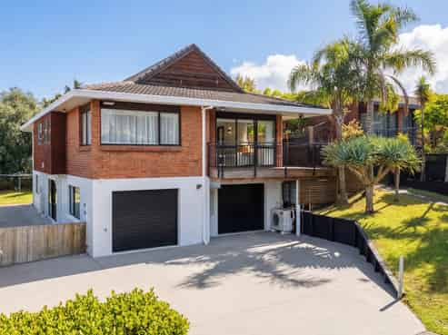 5 Vintage Drive, Henderson