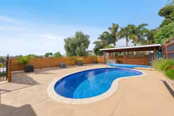 5 Vintage Drive, Henderson