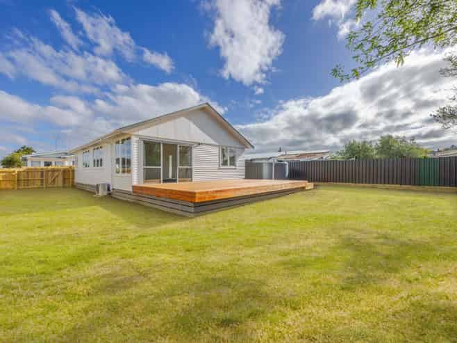 12a Holyrood Terrace, Waipukurau