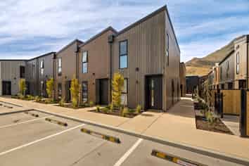 15/7 Juniper Place, Frankton