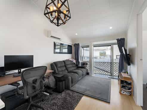 68 Commodore Drive, Lynfield