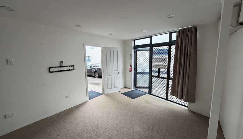 13/9 Westech Place, Glen Eden