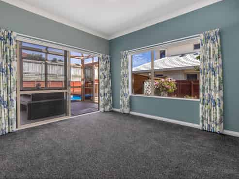 7 Millennium Hill, Paraparaumu