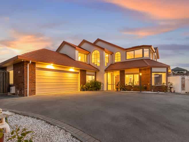 7 Millennium Hill, Paraparaumu