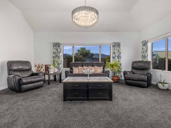 7 Millennium Hill, Paraparaumu