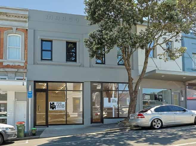 Be Seen on New North Road