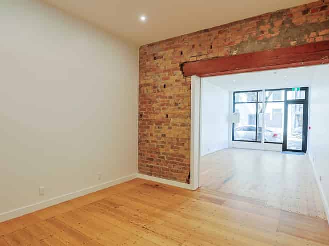 Be Seen on New North Road