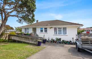 126 Corinna Street, Waitangirua