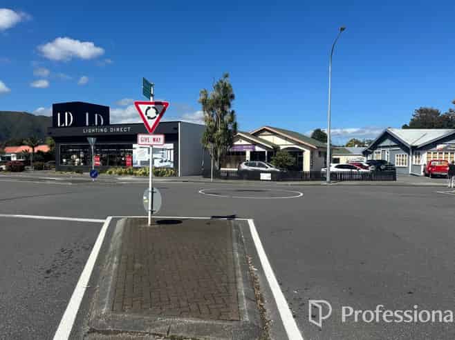 30 Knights Road, Central Hutt