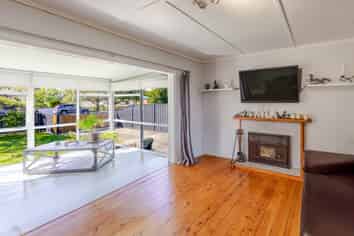 30 Francis Drake Street, Waipukurau