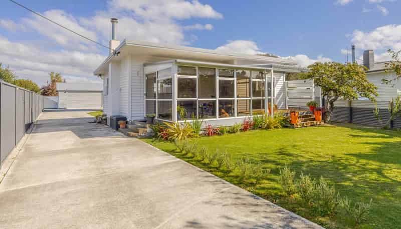 30 Francis Drake Street, Waipukurau