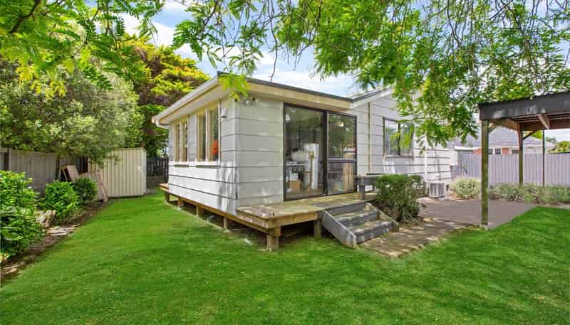 22 Sutton Crescent, Papakura