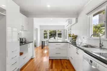 103 Kenmore Street, Newlands