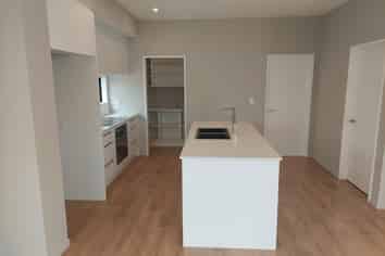 126 Claridges Road, Casebrook