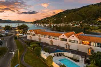 10/45 Beach Road, Waikawa