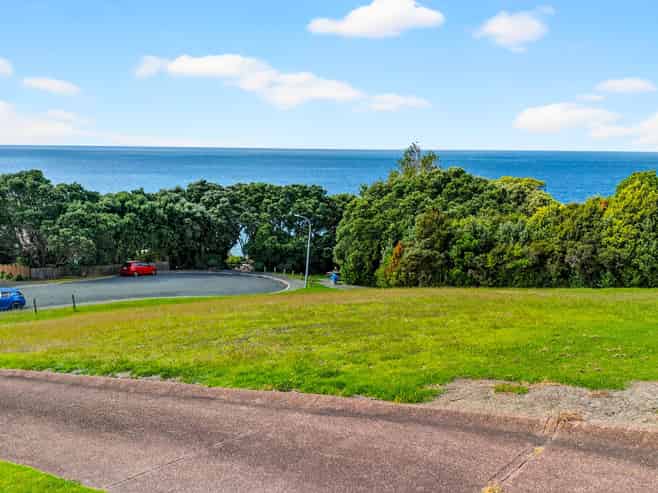 42 Wonderview Road, Leigh