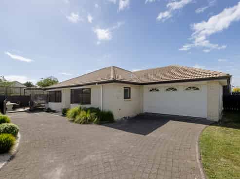 22B Sunrise Avenue, Mount Maunganui