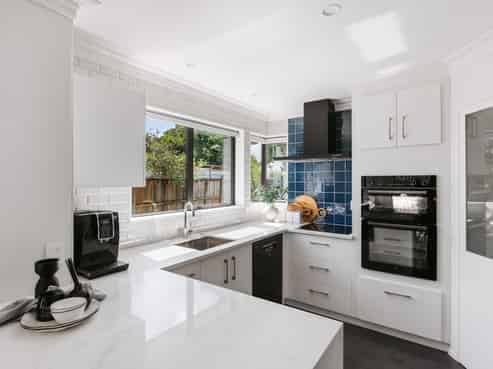 22B Sunrise Avenue, Mount Maunganui