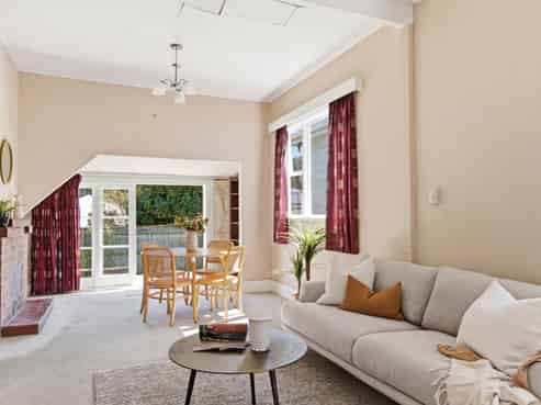 558 Adelaide Road, Berhampore