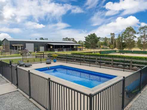 341 White Road, Broadlands Forest