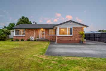 14 Holden Place, Manukau