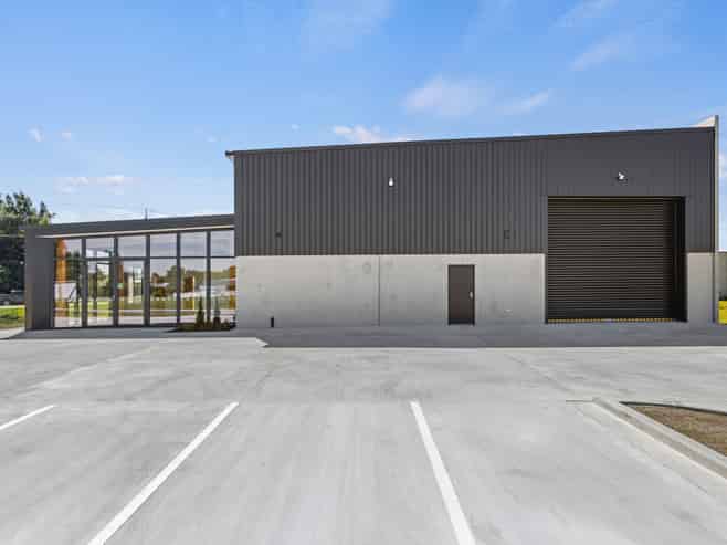 Brand new premium industrial facility 