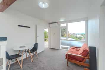 92B Overtoun Terrace, Hataitai